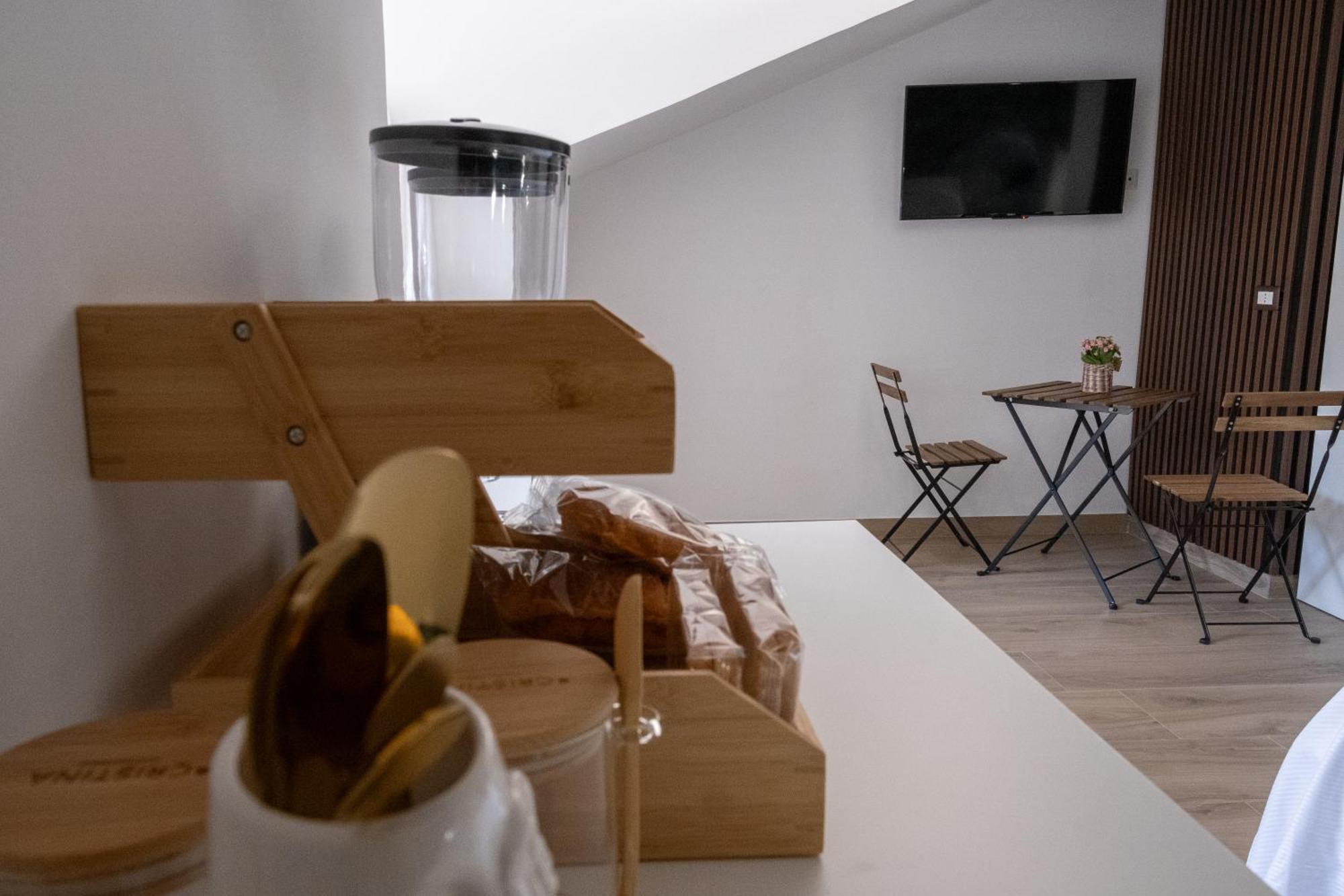 Coraline Deluxe Rooms 카스텔라마레디스타비아 외부 사진